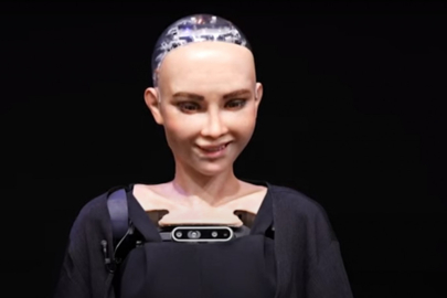 Sosyal medyanın gündeminde! İşte robot Sophia'nın öne çıkan özellikleri