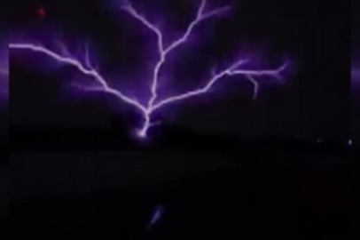 ABD'yi kasırga vurdu! Florida'da etkili olan hava olayı kokpitten görüntülendi