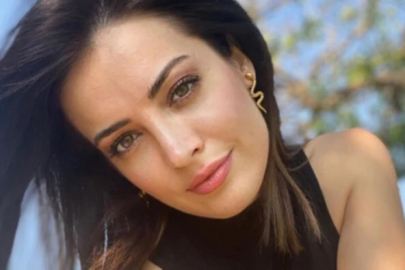 İrem Sak ayna karşısına geçince gözler kamaştı!