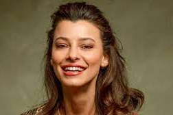 Kızılcık Şerbeti'nin Alev'i estetik güzeli çıktı!