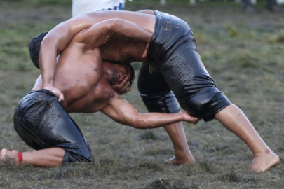 Geleneksel Kurtdereli Yağlı Güreşleri'nin başpehlivanı Ali Gürbüz oldu