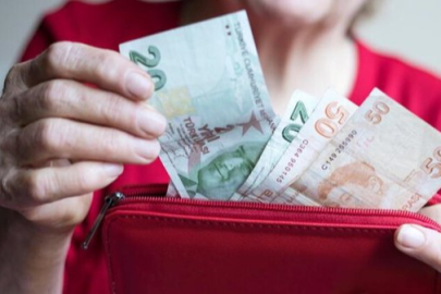 Emekliye ek zam ve memur maaşları zammı Ocak 2024’e kaldı!