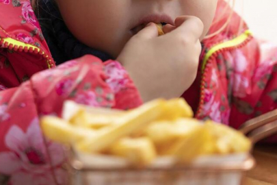 Obezite, erken ergenliği tetikliyor!