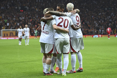Galatasaray, Samsunspor'u 4 golle geçti