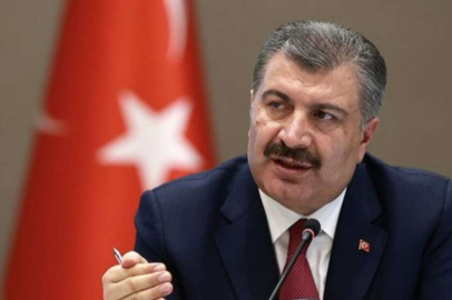 Fahrettin Koca, depremzede Nazlı'nın tıp hayalini paylaştı