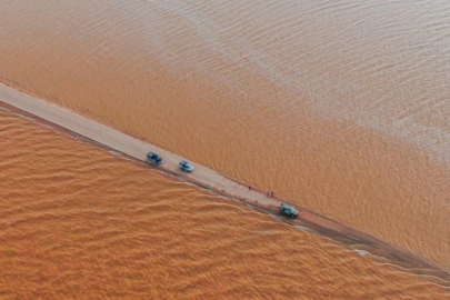 Libya'da çöl göle döndü!