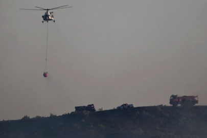 İzmir'deki orman yangınına müdahale eden helikopter Tahtalı Barajı'na düştü