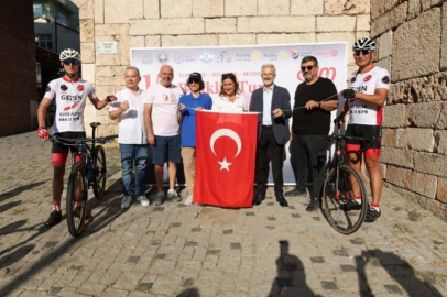 Pedalleri bu deva cumhuriyet için çevirdiler