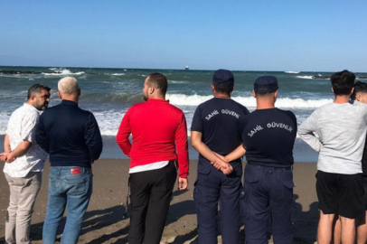 Sakarya'da dalgalara kapılan çocuk kayboldu
