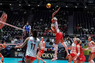 Türkiye - Peru voleybol maçı saat kaçta ve hangi kanalda? Filenin Sultanları maçı CANLI İZLE