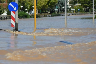 Yunanistan'da geçen hafta yaşanan selde ölü sayısı 17'ye çıktı