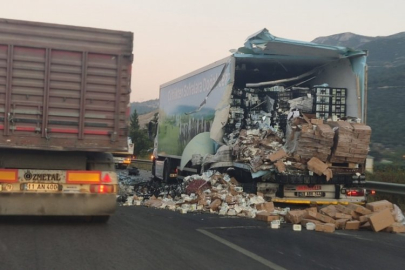 Arıza yapan emniyet şeridindeki tıra arkadan gelen tır çarptı