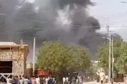 Somali'de bomba yüklü kamyon patladı!