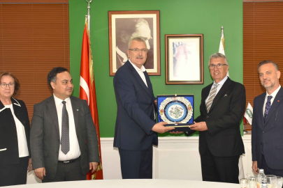 Karacabey Sadık Yılmaz İlçe Halk Kütüphanesi yeni yerinde kente değer katıyor