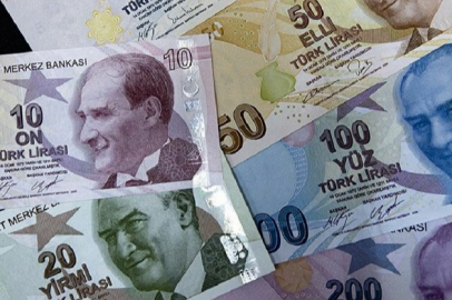 EMEKLİLERE 5 BİN TL! Emeklilerin gözü kulağı bu haberde! Emeklilere yılın 3. ikramiyesi verilecek mi?