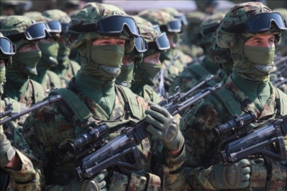 Kosova hükümeti Sırbistan'dan tüm askeri birliklerini çekmesini talep etti