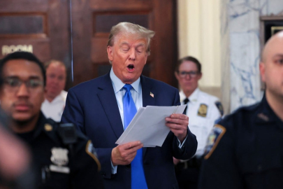 Trump mahkemede: "Tüm zamanların en büyük cadı avının devamı"