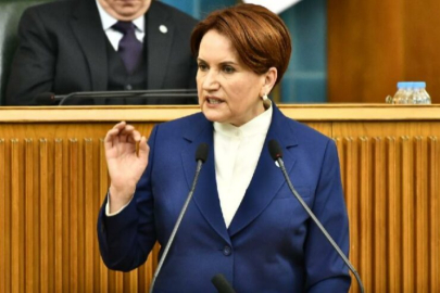 Akşener partisinin grup toplantısında konuşuyor
