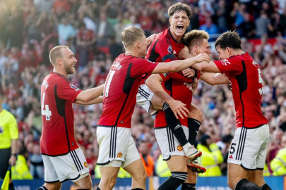 Manchester United, uzatma dakikalarında Brentford'u mağlup etti