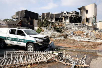 İsrail'in sınır kenti Sderot'ta çatışmanın izleri görüntülendi