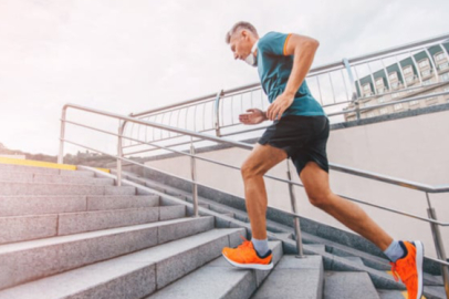 Kalp hastalığı riskini azaltmak mı istiyorsunuz? İşte bilimsel olarak çıkmanız gereken merdiven sayısı