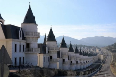 Yıllardır boş duran Şato Evleri'nde suçüstü!