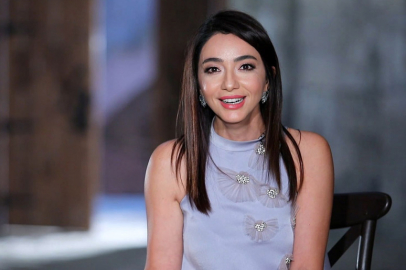 Ünlü şarkıcı Öykü Gürman evlendi