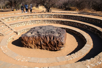 Dünyaya tek parça düşen en büyük göktaşı: Hoba Göktaşı