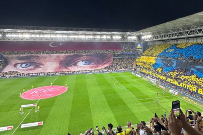 Fenerbahçe'den Atatürk ve Cumhuriyet'in 100. yılına özel koreografi