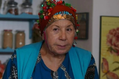 78 yaşındaki oyuncu Zerrin Sümer, 22 yıllık sevgilisiyle evlendi