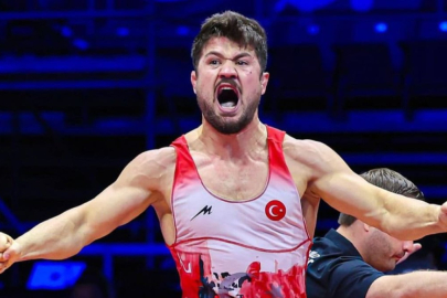 Güreş tarihinde bir ilk: Milli güreşçi Ali Cengiz'in şampiyonluğuna ortak çıkarıldı