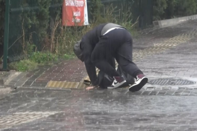 Bursa'da sağanak yağış etkili oldu, yarın kar geliyor