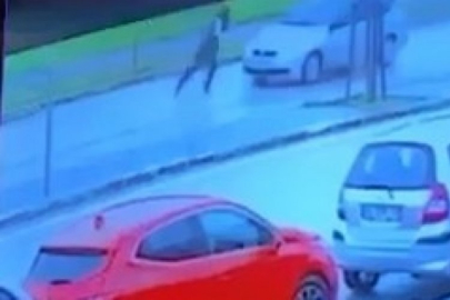 Dolandırıcıların yeni taktiği, otomobilin önüne kendini attı