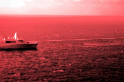 Yemenli Husiler İsrail bağlantılı gemiyi kaçırdı!