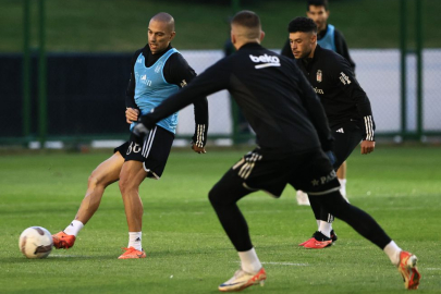 Beşiktaş, taktik ve kondisyon idmanı yaptı