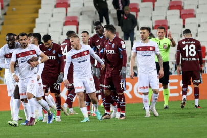 6 golün çıktığı maçta kazanan yok! Sivasspor ile Trabzonspor yenişemedi