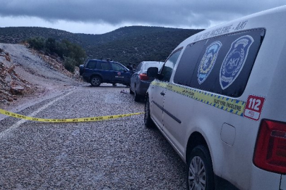 Korkunç manzara! Çarşafa sarılmış iple bağlanmış halde bulundular