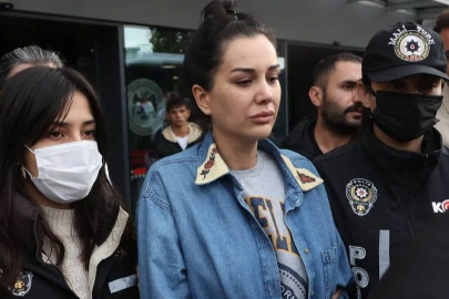 Dilan Polat'tan şoke eden itiraf! Sosyal medya çalkalanıyor "Çok mahcubuz..."