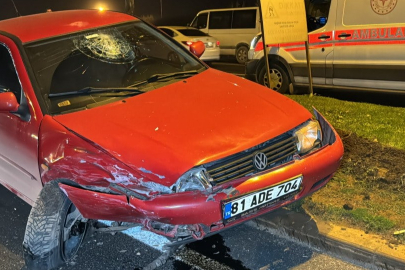 Düzce'de 40 metre fren yaptı, 2 araca çarptı: 1 yaralı