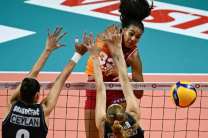 Kadınların file derbisinde Galatasaray, Beşiktaş'ı yendi