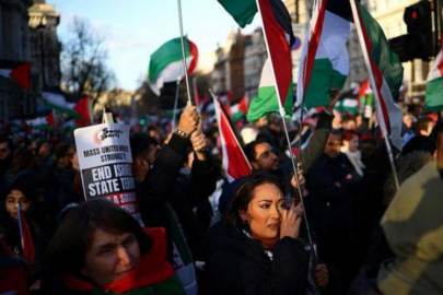 Londra Filistin için sokağa indi