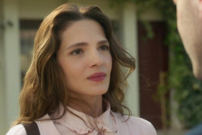 Altın Kafes'in yıldızı Şifanur Gül'den bornozlu pozlar!