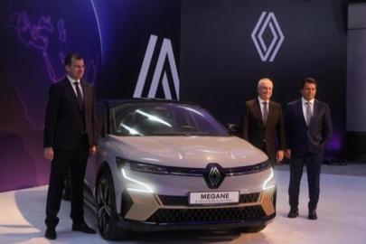 OYAK ve Renault’tan Türkiye’ye 400 milyon euroluk dev yatırım! 4 yeni Renault modeli Bursa’da...