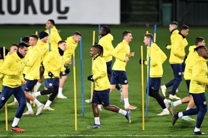 Fenerbahçe'nin Kayserispor maçı kamp kadrosu belli oldu