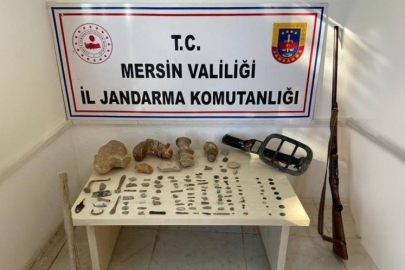 Mersin'de kaçak kazı yaparken yakalandı