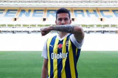 Fenerbahçe'de flaş ayrılık! Yıldız golcü İngiltere yolcusu! İşte yeni takımı...