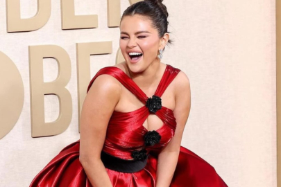 Sürekli kilosu yüzünden eleştirilen Selena Gomez zayıf halini paylaştı! "Bir daha böyle zayıf olamayacağım"