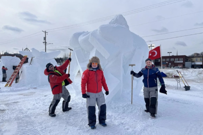 Türk akademisyenler, buzdan heykellerle uluslararası başarılar kazanıyor