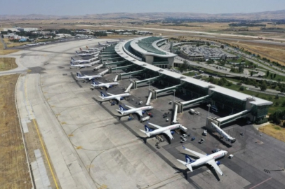 Abdulkadir Uraloğlu: Ocak 2024'te havalimanlarında 14,7 milyon yolcuya hizmet verildi