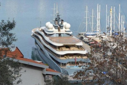 Jeff Bezos'un süper yatı 'Flying Fox', Fethiye'ye demir attı